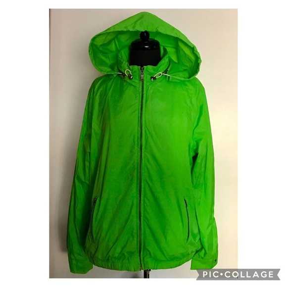 Tommy Hilfiger Neon Green Wind Breaker Size XL EUC Unisex Kids Teens Women's - Picture 1 of 8